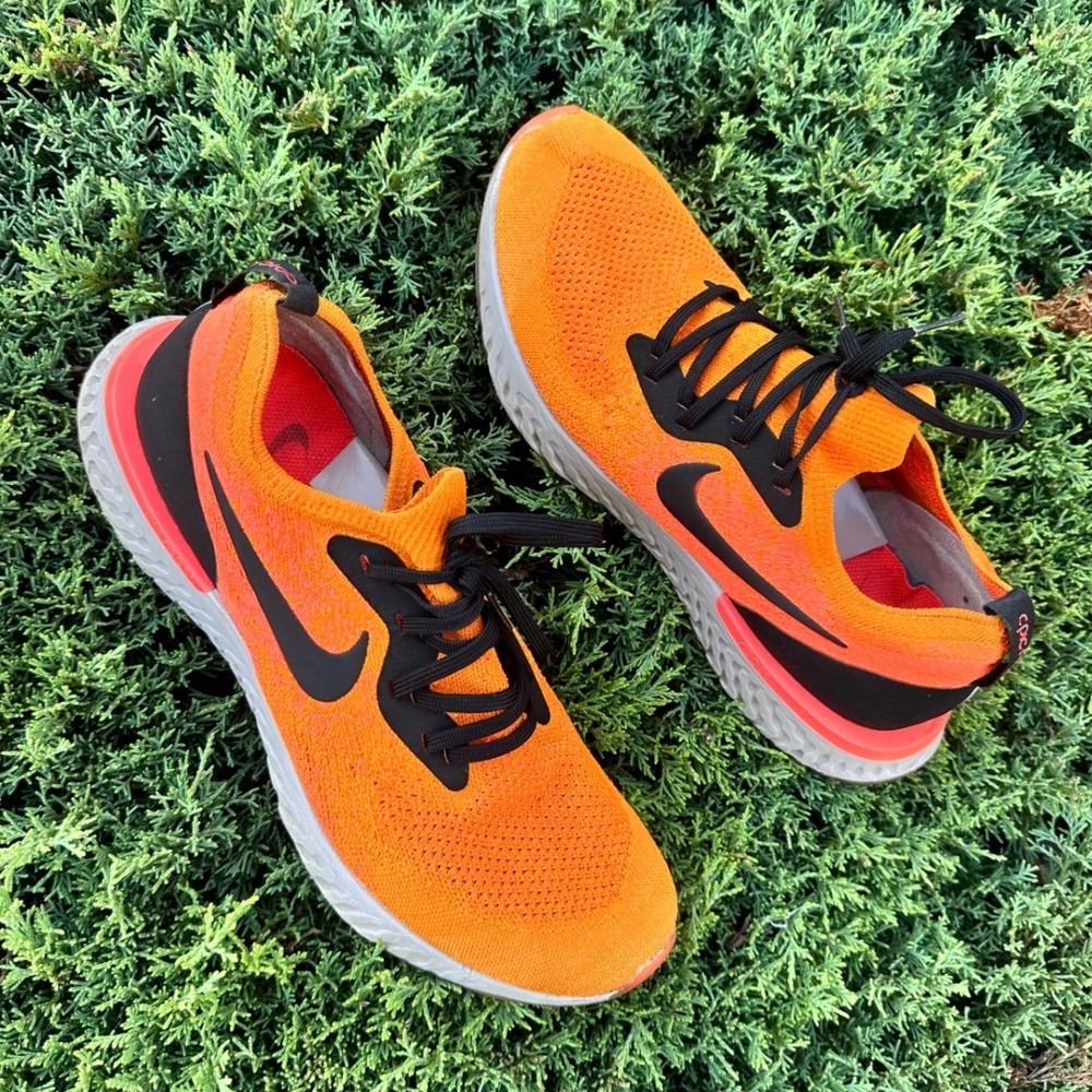 Nike Epic React Flyknit Men's Athletic Shoes Size 11 Copper Flash Black Orange